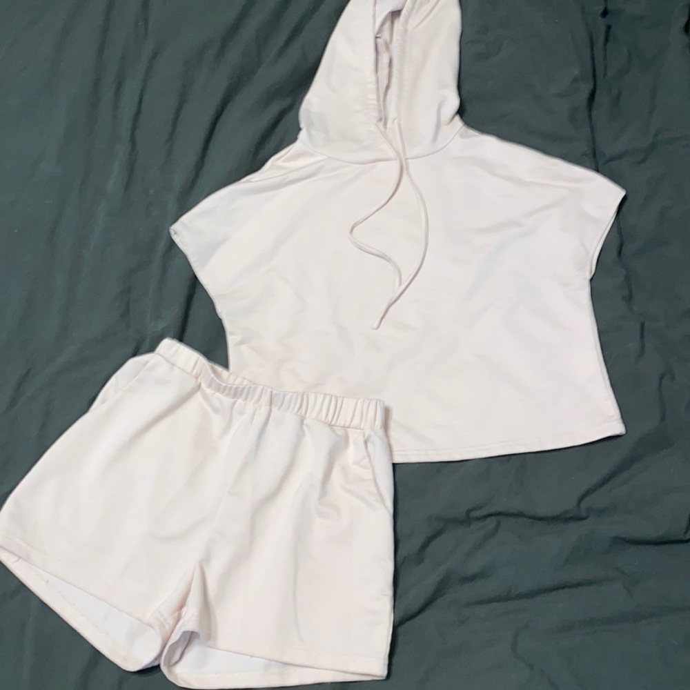 CREAM TWO PEICE SET